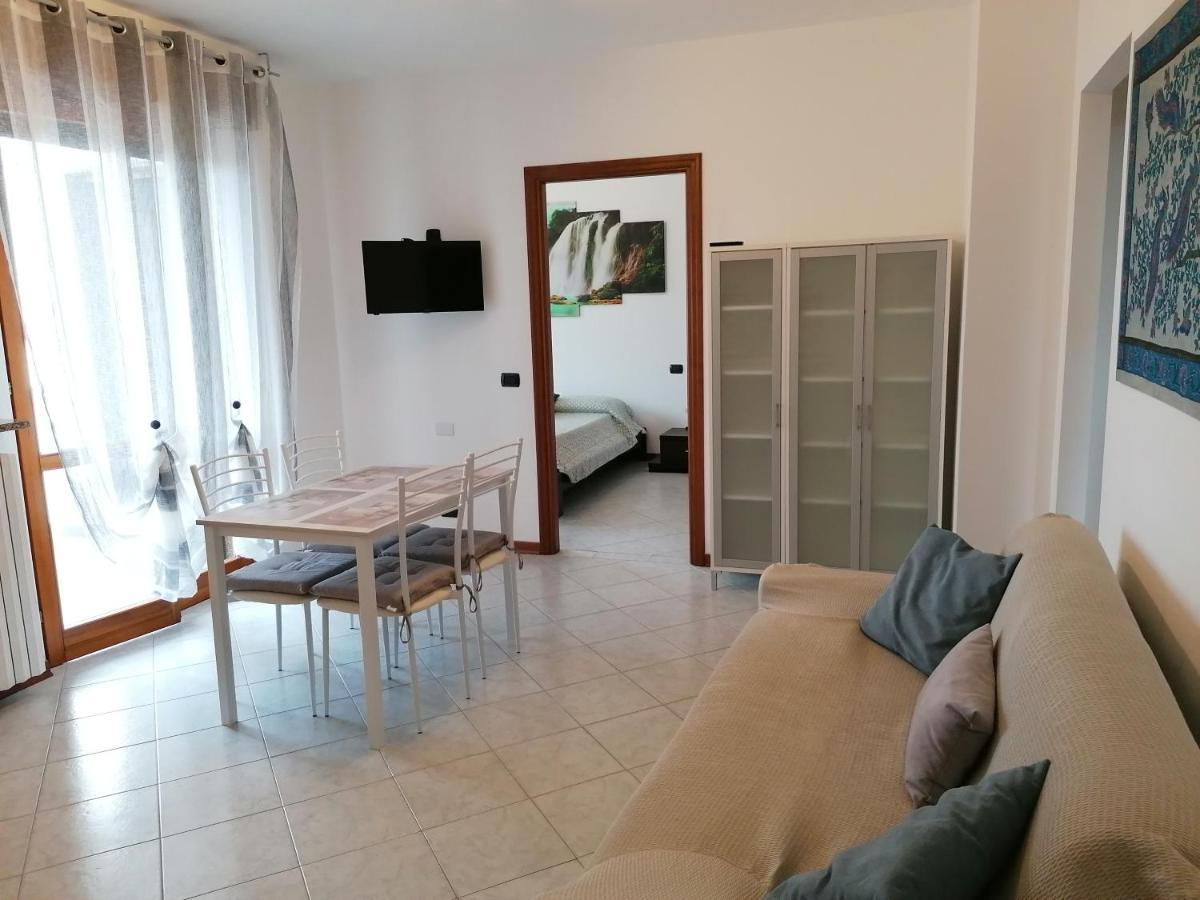 Apartament Accogliente Bilocale Novara Zewnętrze zdjęcie