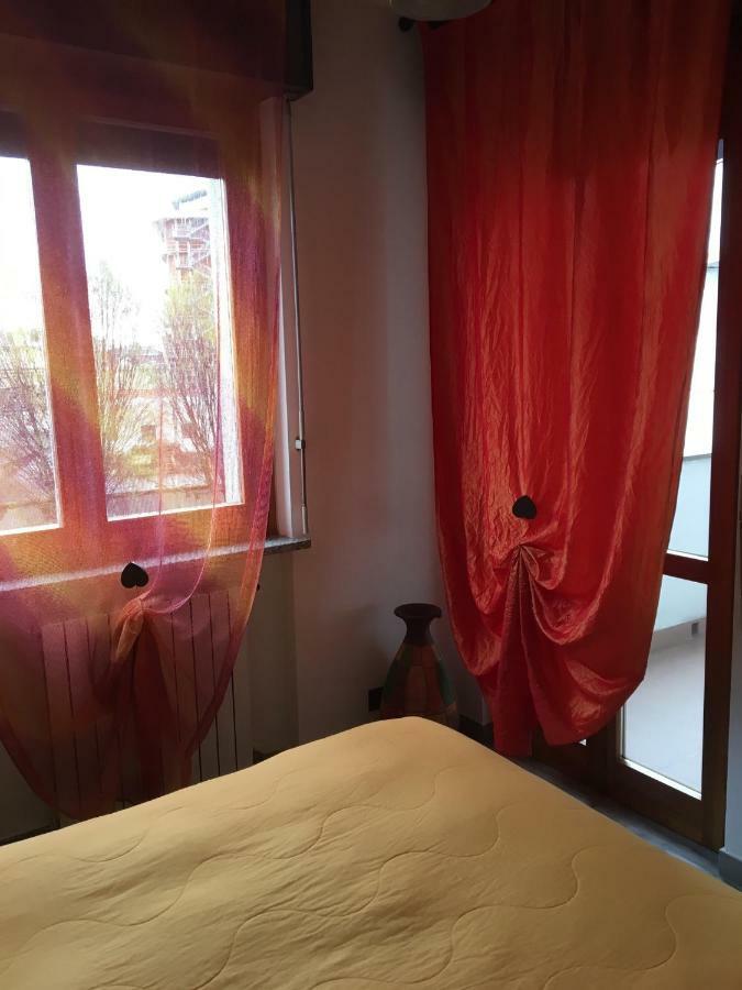 Apartament Accogliente Bilocale Novara Zewnętrze zdjęcie