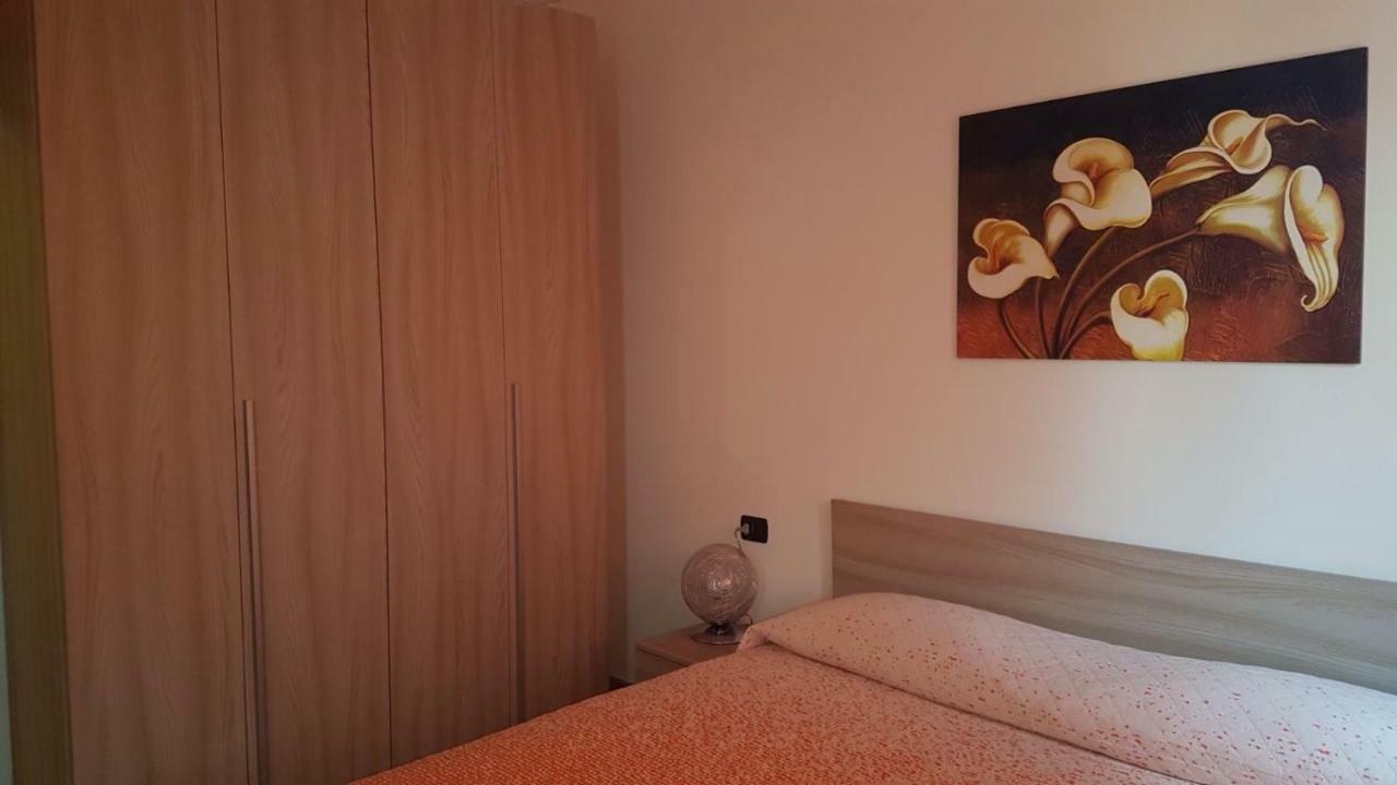 Apartament Accogliente Bilocale Novara Zewnętrze zdjęcie